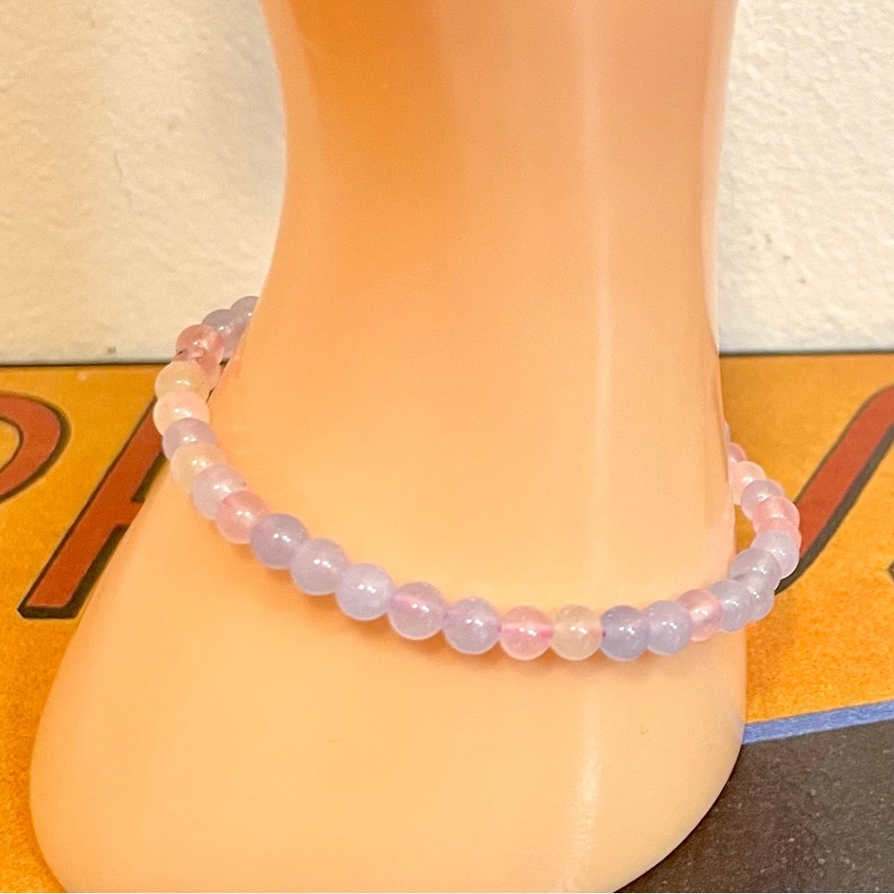 Handmade Morganite Jade Beaded Stretch Bracelet 4mm Stackable Pastel NIB Unisex - Picture 3 of 7